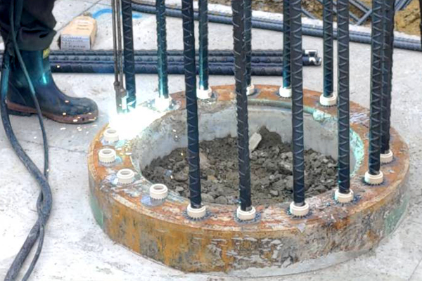 杭頭スタッド工法