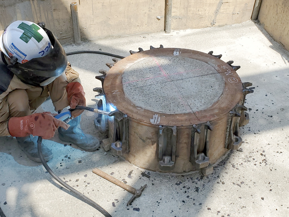 杭頭スタッド工法